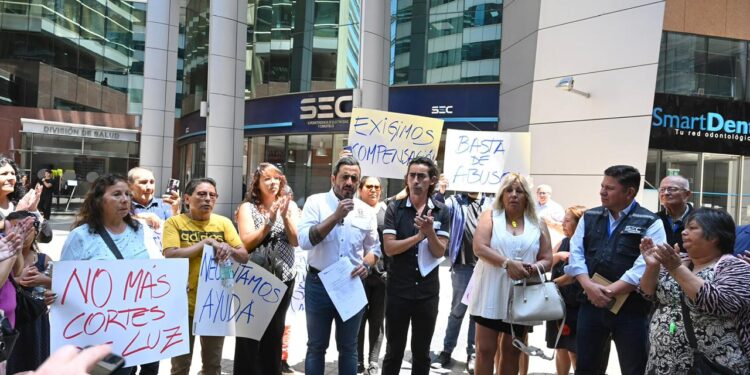 Comunidad de San Bernardo y el alcalde White ponen en marcha la fiscalización con la SEC.