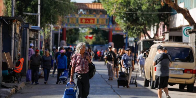 Sigue adelante la tercera etapa de la recuperación del barrio Meiggs con nuevos pórticos y accesos controlados.