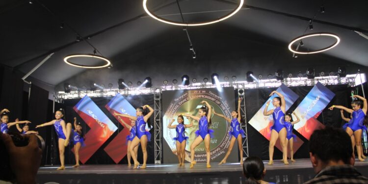 San Javier se destaca en el mundial: Academia BAIS conquista 52 copas en Viña.