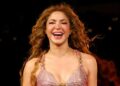 Shakira ofrecerá un concierto gratuito en Copacabana con el objetivo de reunir a un millón de asistentes.