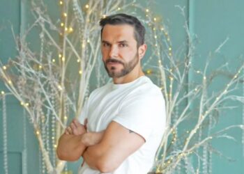 Álvaro Ballero sorprende a sus seguidores en redes sociales al mostrar a su nueva pareja a través de fotografías.