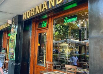 Normandie festeja este Día de los Enamorados con un menú especial y música en vivo.