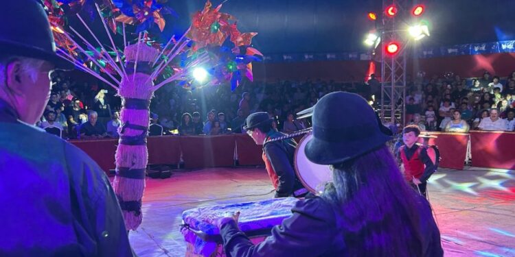 Municipalidad rinde homenaje a organilleros, chinchineros y vendedores de cochayuyos – LAVOZDEPUCON