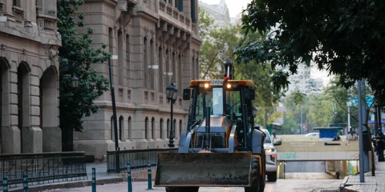 Empiezan las obras para transformar el Eje Bandera en un paseo semipeatonal y para el paso de buses.
