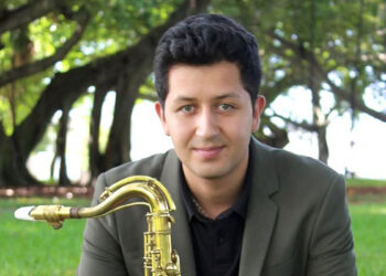 Saxofonista chileno fue arrestado por el ICE en EE.UU. y se encuentra en prisión en Alligator Alcatraz, Florida.