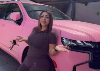 Naya Fácil desata críticas nuevamente al anunciar el vehículo que rifará tras la controversia de su sorteo anterior.