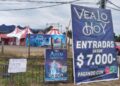 Entradas para el circo, otorgadas por convenio a funcionarios municipales y líderes sociales, se encuentran a la venta en la «feria de las pulgas».