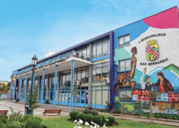 Conflicto legal entre la municipalidad de San Bernardo y una empresa relacionada con el dueño de Carozzi.