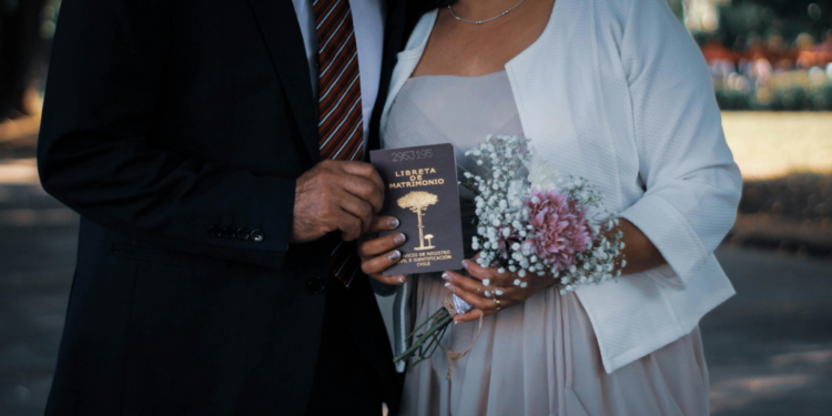 El amor brota en el Biobío: 41 parejas han programado su matrimonio para este 14 de febrero.