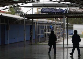 Informe indica que las expulsiones superaron a las cancelaciones de matrícula en 2024.