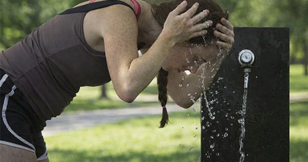 ¡Vuelve el calor a Colina! Lanzan aviso por altas temperaturas en la RM.