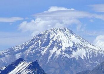Volcán Tupungatito muestra más actividad, sumando más de 100 sismos.