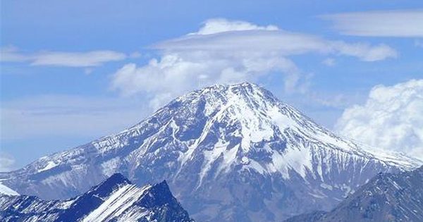Volcán Tupungatito muestra más actividad, sumando más de 100 sismos.